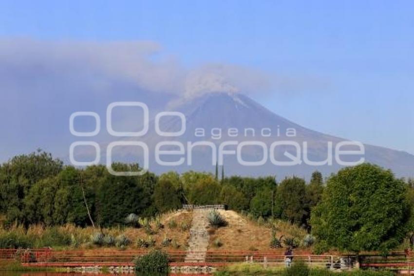 VOLCÁN POPOCATÉPETL . FUMAROLA