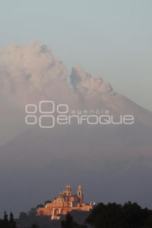 VOLCÁN POPOCATÉPETL . FUMAROLA