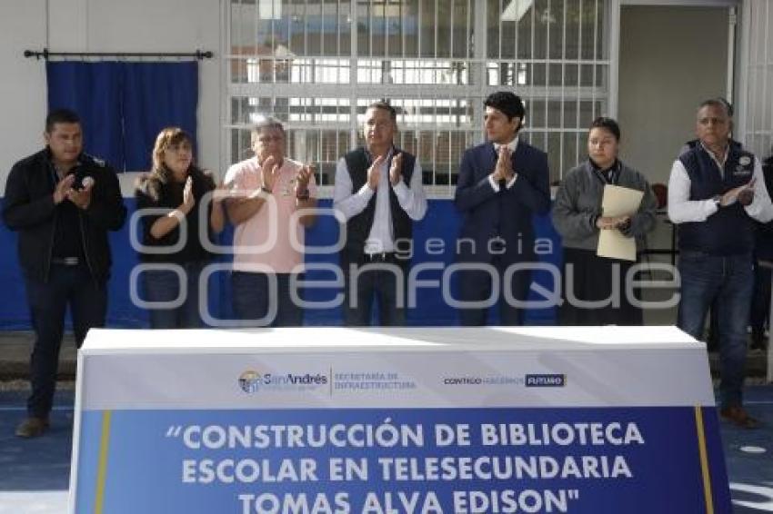 SAN ANDRÉS CHOLULA . ENTREGA BIBLIOTECA