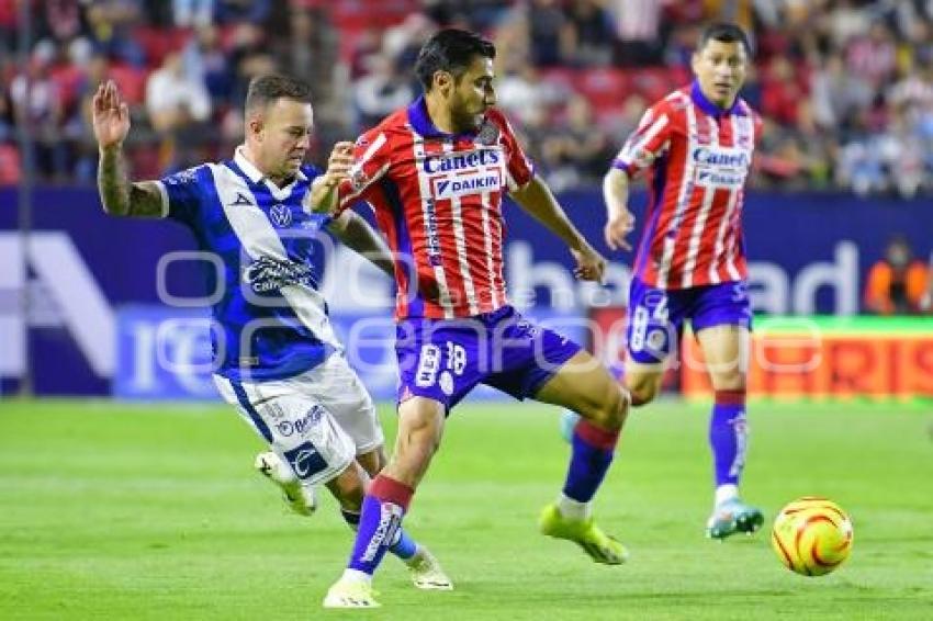 FÚTBOL . SAN LUIS VS CLUB PUEBLA