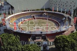 PLAZA DE TOROS . EL RELICARIO