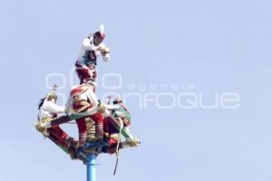 SAN PEDRO CHOLULA . VOLADORES CUETZALAN