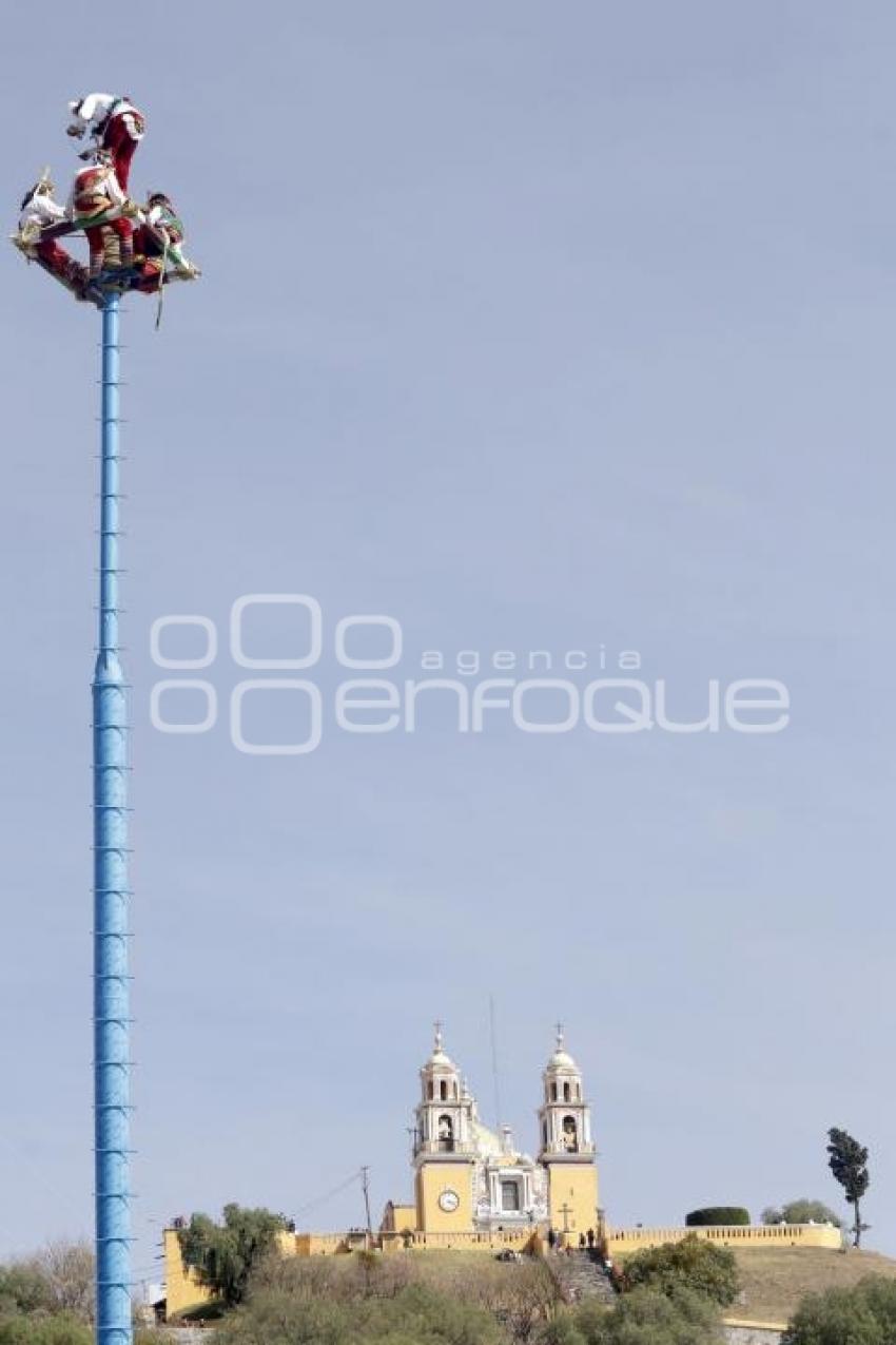 SAN PEDRO CHOLULA . VOLADORES CUETZALAN