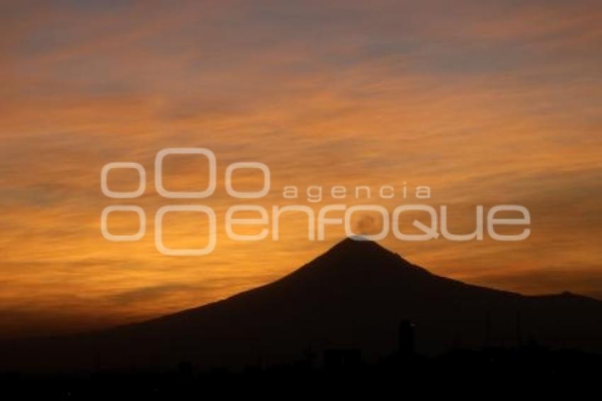 VOLCÁN POPOCATÉPETL . ATARDECER