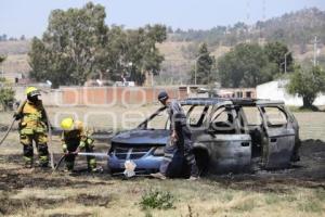 SEGURIDAD . INCENDIO CAMIONETA