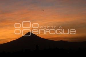 VOLCÁN POPOCATÉPETL . ATARDECER