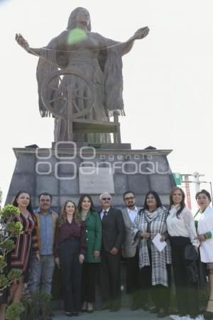 TLAXCALA . ESCULTURA LA HILANDERA