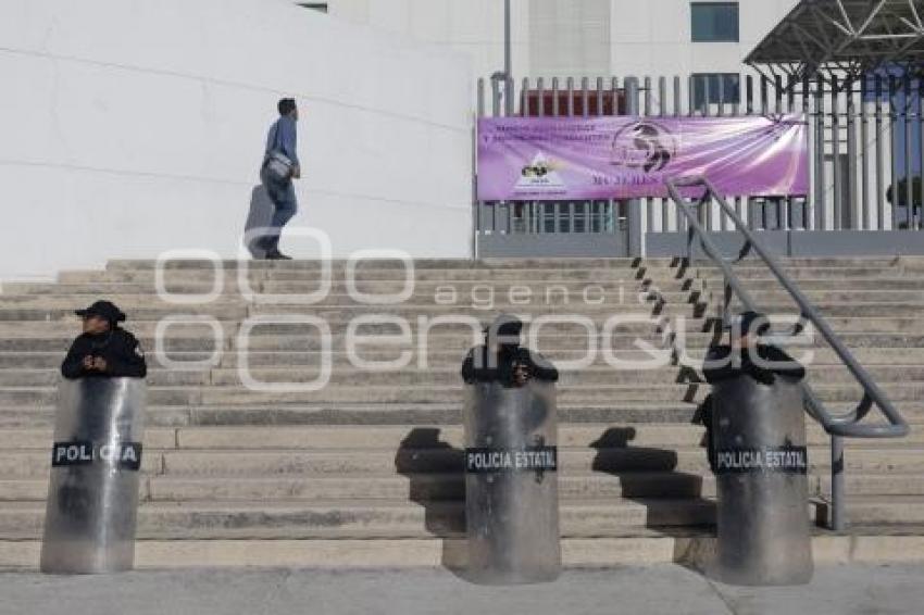 PODER JUDICIAL . POLICÍA