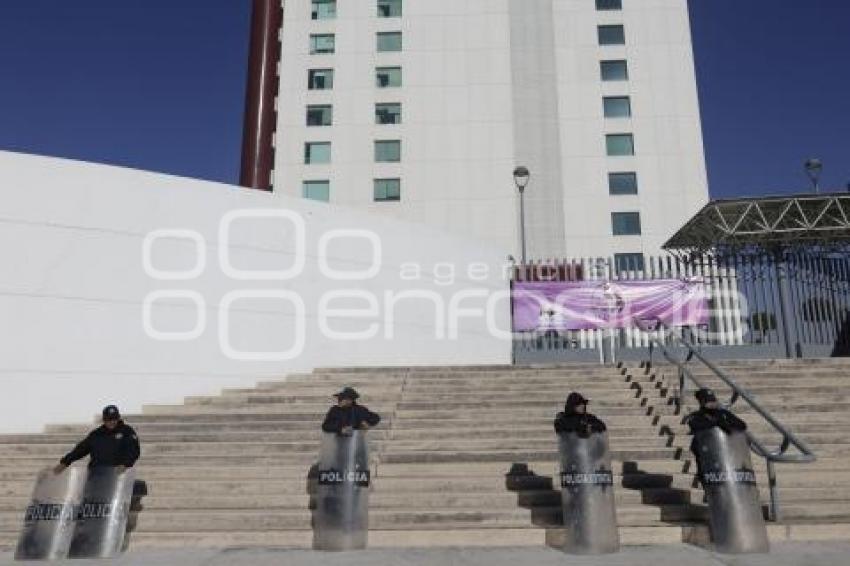 PODER JUDICIAL . POLICÍA