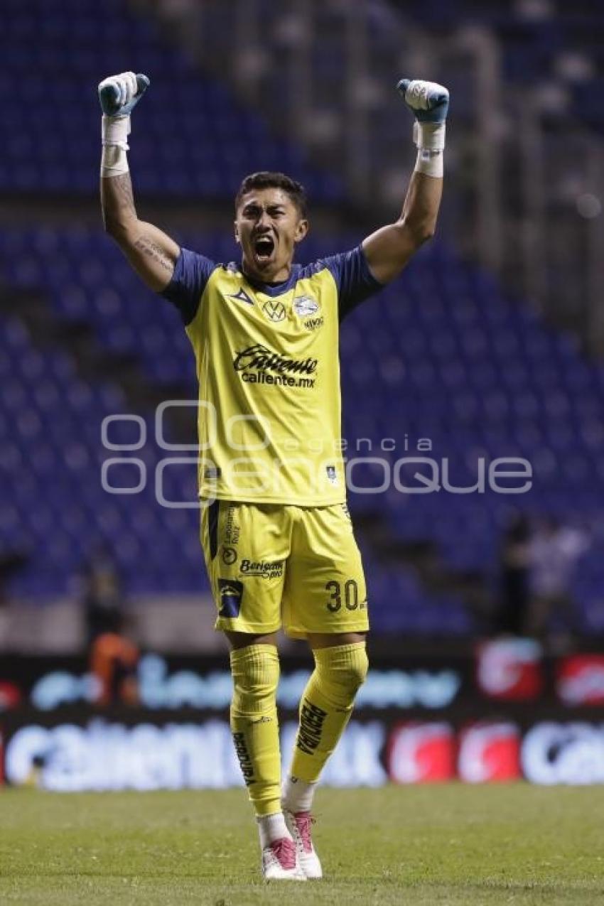 FÚTBOL . CLUB PUEBLA VS ATLAS