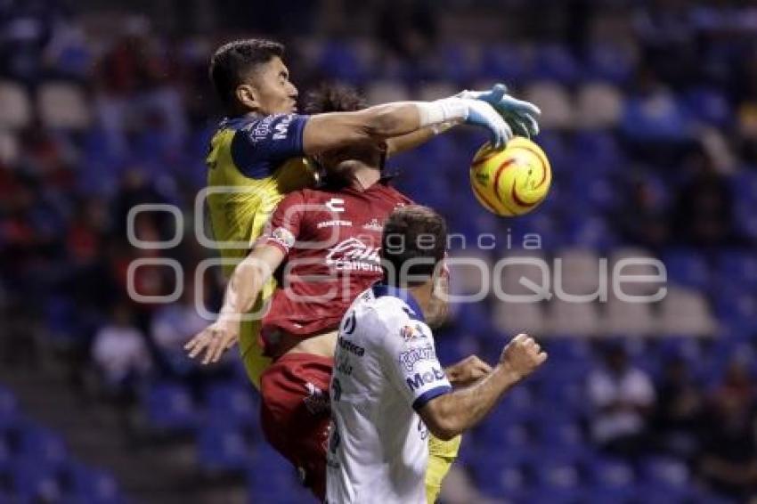 FÚTBOL . CLUB PUEBLA VS ATLAS