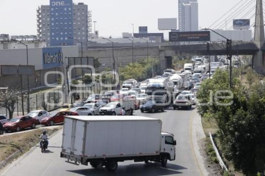 MANIFESTACIÓN . TRÁFICO VEHICULAR