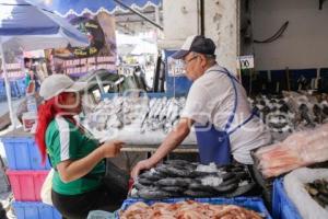 PESCADOS Y MARISCOS