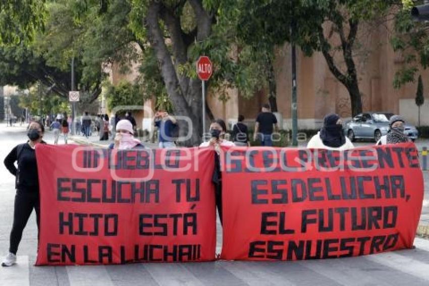 MANIFESTACIÓN . NORMAL DE TETELES 