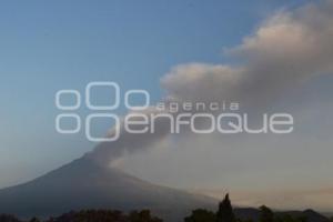 VOLCÁN POPOCATÉPETL . FUMAROLA