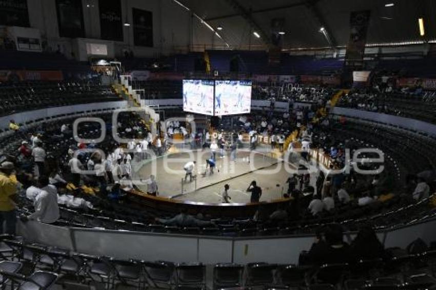 TLAXCALA . PELEAS DE GALLOS