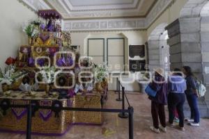 TEATRO DE LA CIUDAD . ALTAR DE DOLORES