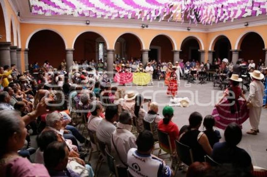 DANZAS . CASA DE CULTURA