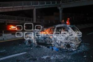 TLAXCALA . BLOQUEO CARRETERA