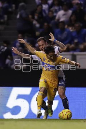 FÚTBOL . CLUB PUEBLA VS TIGRES