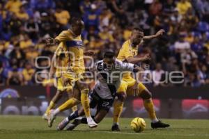 FÚTBOL . CLUB PUEBLA VS TIGRES