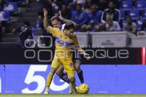 FÚTBOL . CLUB PUEBLA VS TIGRES