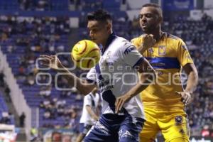 FÚTBOL . CLUB PUEBLA VS TIGRES