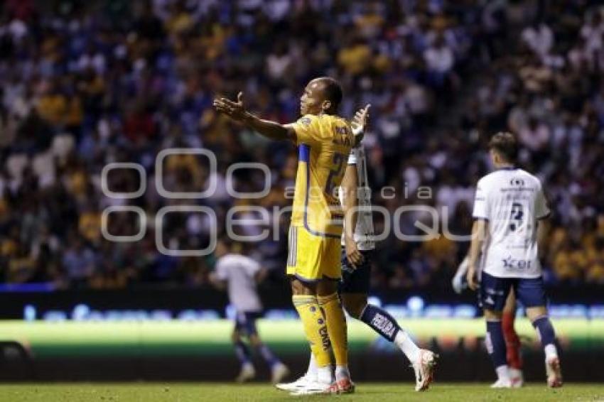 FÚTBOL . CLUB PUEBLA VS TIGRES