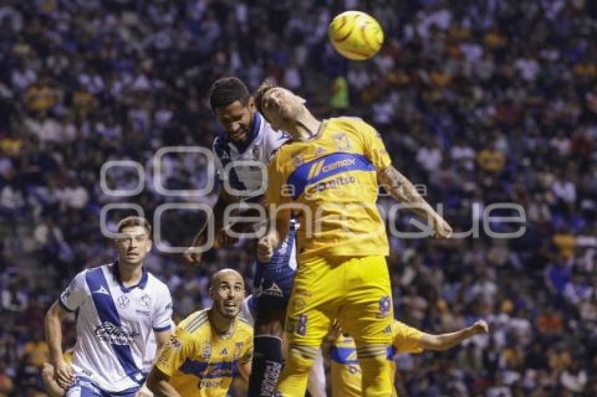 FÚTBOL . CLUB PUEBLA VS TIGRES