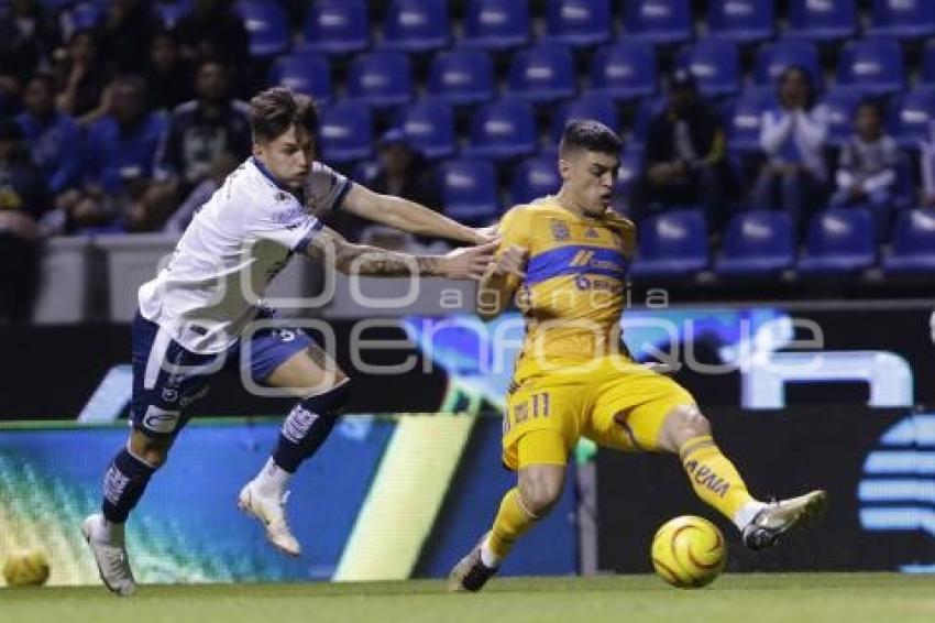 FÚTBOL . CLUB PUEBLA VS TIGRES