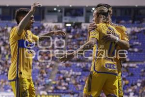 FÚTBOL . CLUB PUEBLA VS TIGRES