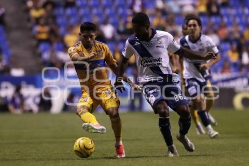 FÚTBOL . CLUB PUEBLA VS TIGRES