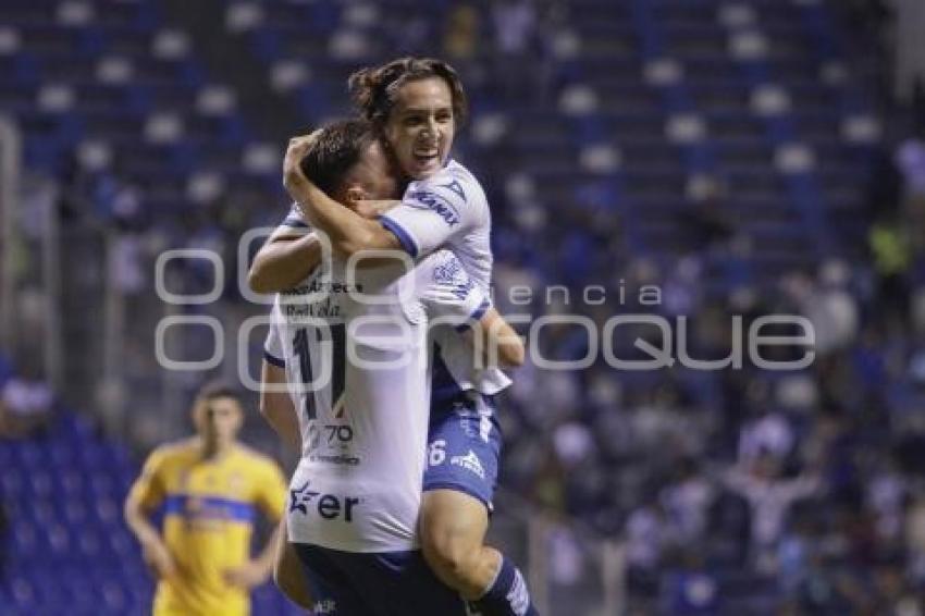 FÚTBOL . CLUB PUEBLA VS TIGRES