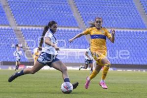 FÚTBOL FEMENIL . PUEBLA VS TIGRES