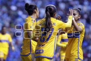 FÚTBOL FEMENIL . PUEBLA VS TIGRES