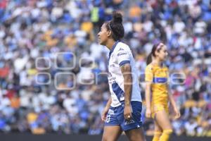 FÚTBOL FEMENIL . PUEBLA VS TIGRES