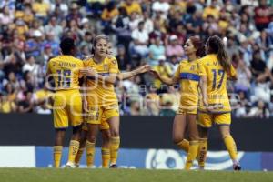 FÚTBOL FEMENIL . PUEBLA VS TIGRES