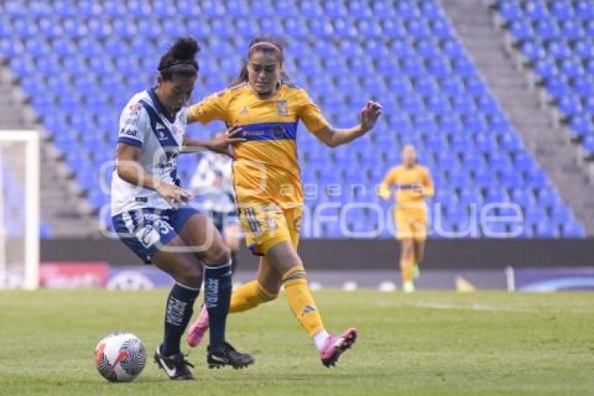 FÚTBOL FEMENIL . PUEBLA VS TIGRES