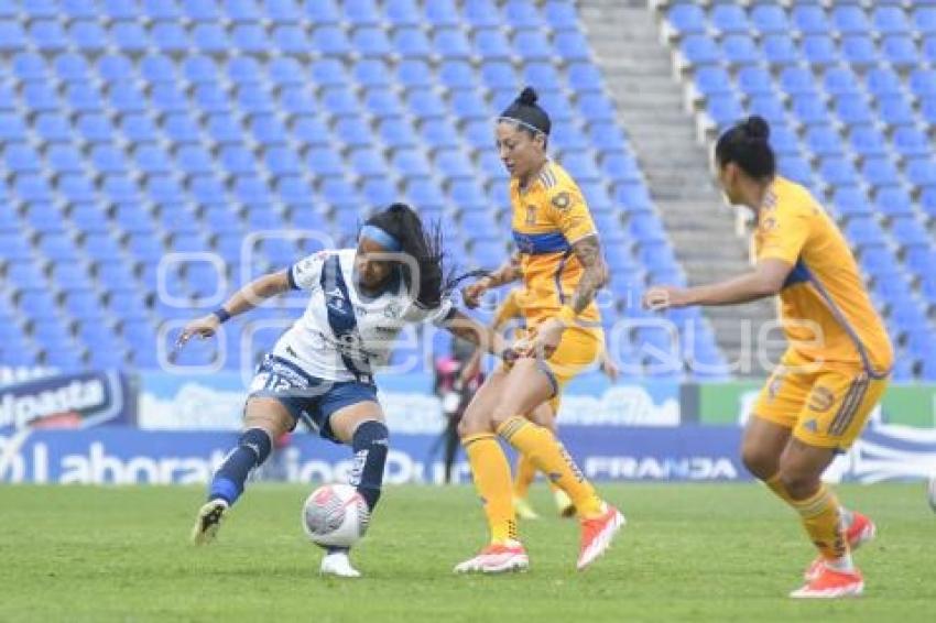 FÚTBOL FEMENIL . PUEBLA VS TIGRES