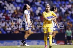 FÚTBOL FEMENIL . PUEBLA VS TIGRES