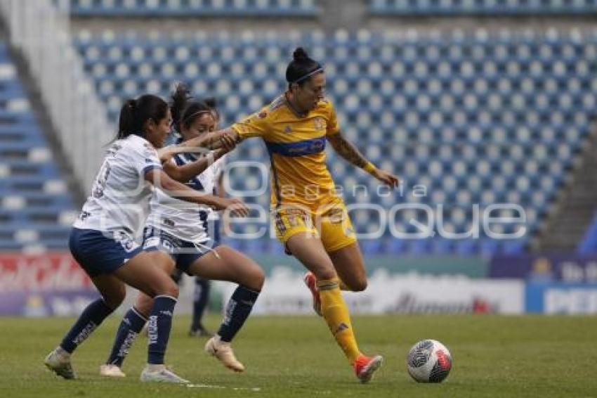 FÚTBOL FEMENIL . PUEBLA VS TIGRES