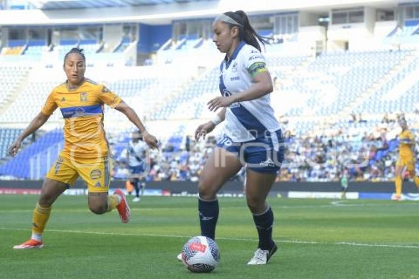 FÚTBOL FEMENIL . PUEBLA VS TIGRES