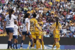 FÚTBOL FEMENIL . PUEBLA VS TIGRES