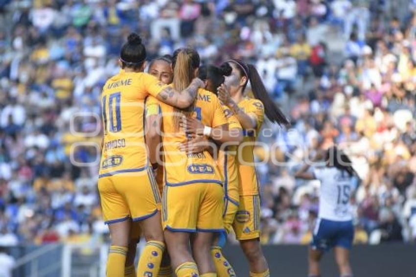 FÚTBOL FEMENIL . PUEBLA VS TIGRES