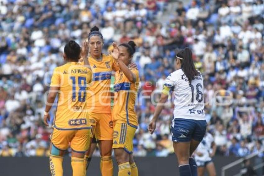 FÚTBOL FEMENIL . PUEBLA VS TIGRES