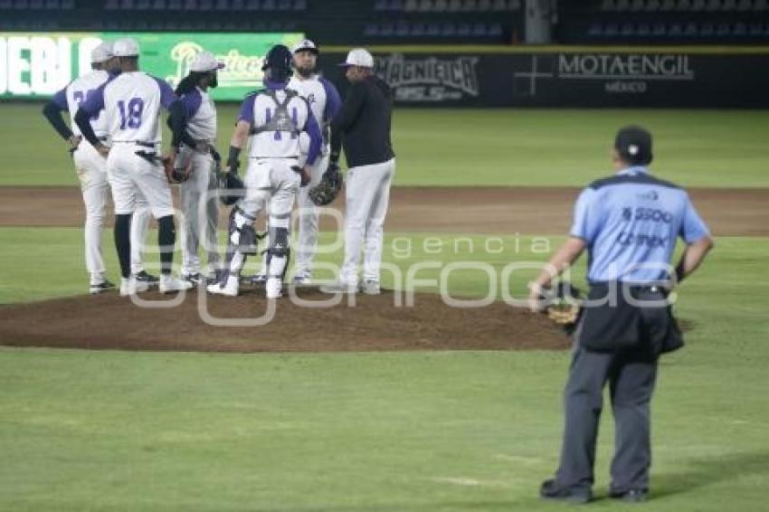 BÉISBOL . PERICOS VS CONSPIRADORES