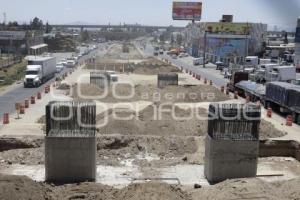 CENTRAL DE ABASTO . PASO VEHICULAR