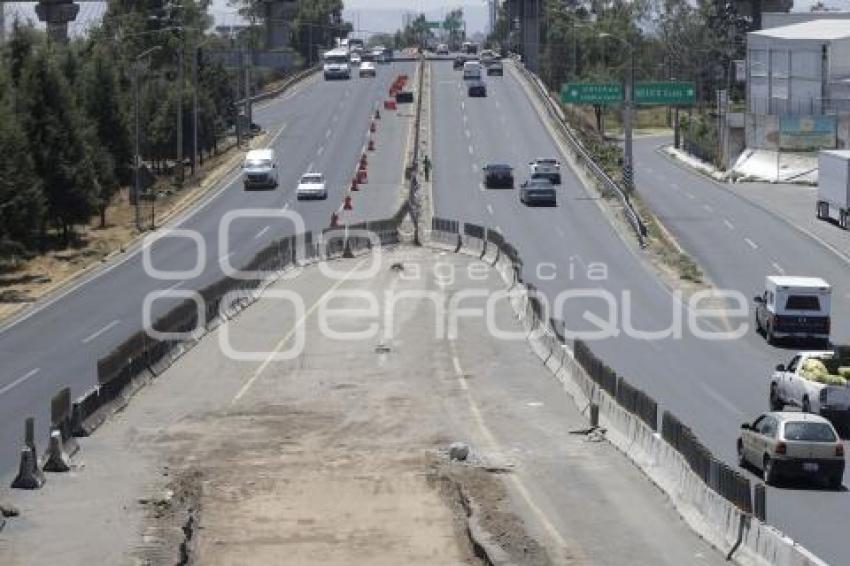 CENTRAL DE ABASTO . PASO VEHICULAR