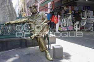 ESTATUAS CORREDOR 5 DE MAYO