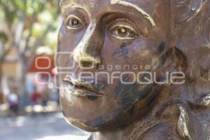 ESTATUAS CORREDOR 5 DE MAYO